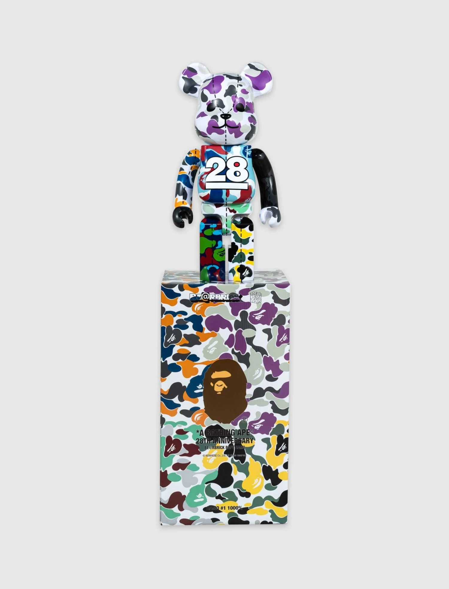 Medicom A BATHING APE 28TH ANNIVERSARY CAMO #1 1000% BEARBRICK 1 Medicom A BATHING APE 28TH ANNIVERSARY CAMO #1 1000% BEARBRICK