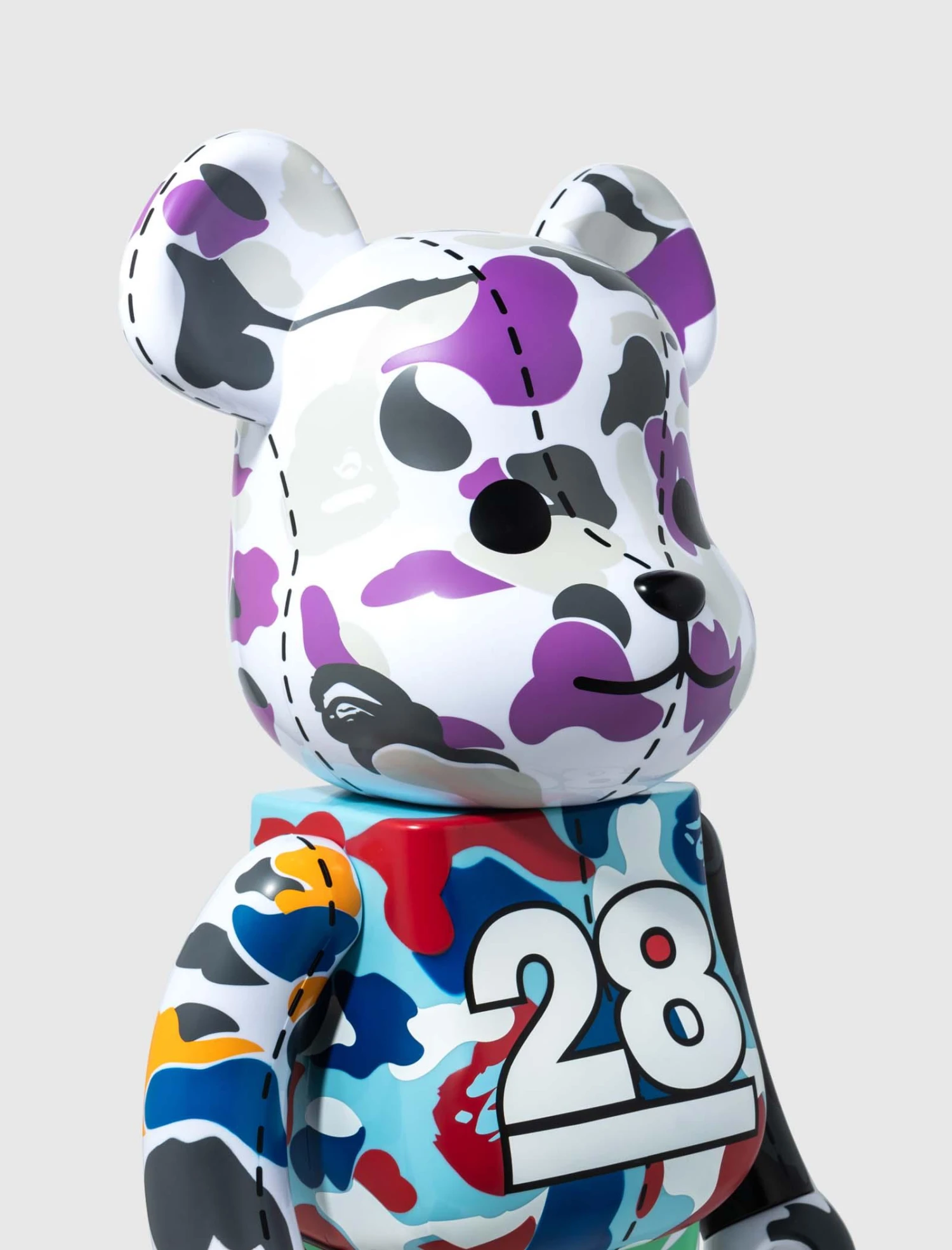 Medicom A BATHING APE 28TH ANNIVERSARY CAMO #1 1000% BEARBRICK 2 Medicom A BATHING APE 28TH ANNIVERSARY CAMO #1 1000% BEARBRICK - Image 2
