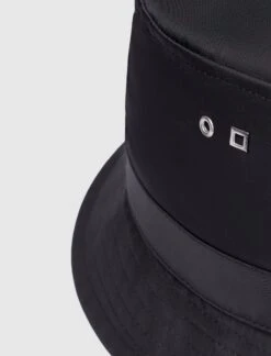 Jacquemus LE BOB OVALIE 7 Jacquemus LE BOB OVALIE -Men Fashion 236AC587 3138 BLK 4 46712493 8d4c 4ec4 82a0 2751fe8301f9