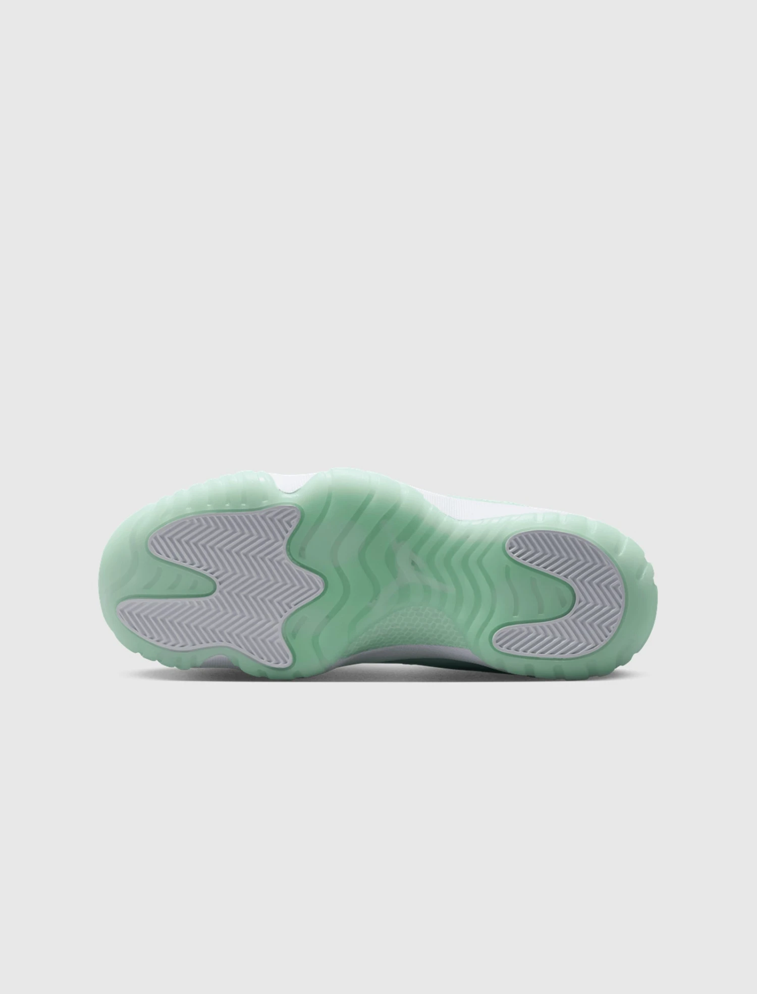 WOMEN'S AIR JORDAN 11 RETRO "IGLOO" 6 WOMEN'S AIR JORDAN 11 RETRO "IGLOO" - Image 6