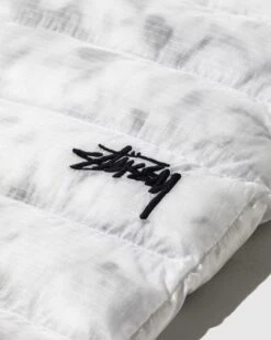 Nike STUSSY INSULATED PANT 7 Nike STUSSY INSULATED PANT -Men Fashion DC1092 100 1 429fff55 75a7 42aa 886d 0141593b3468