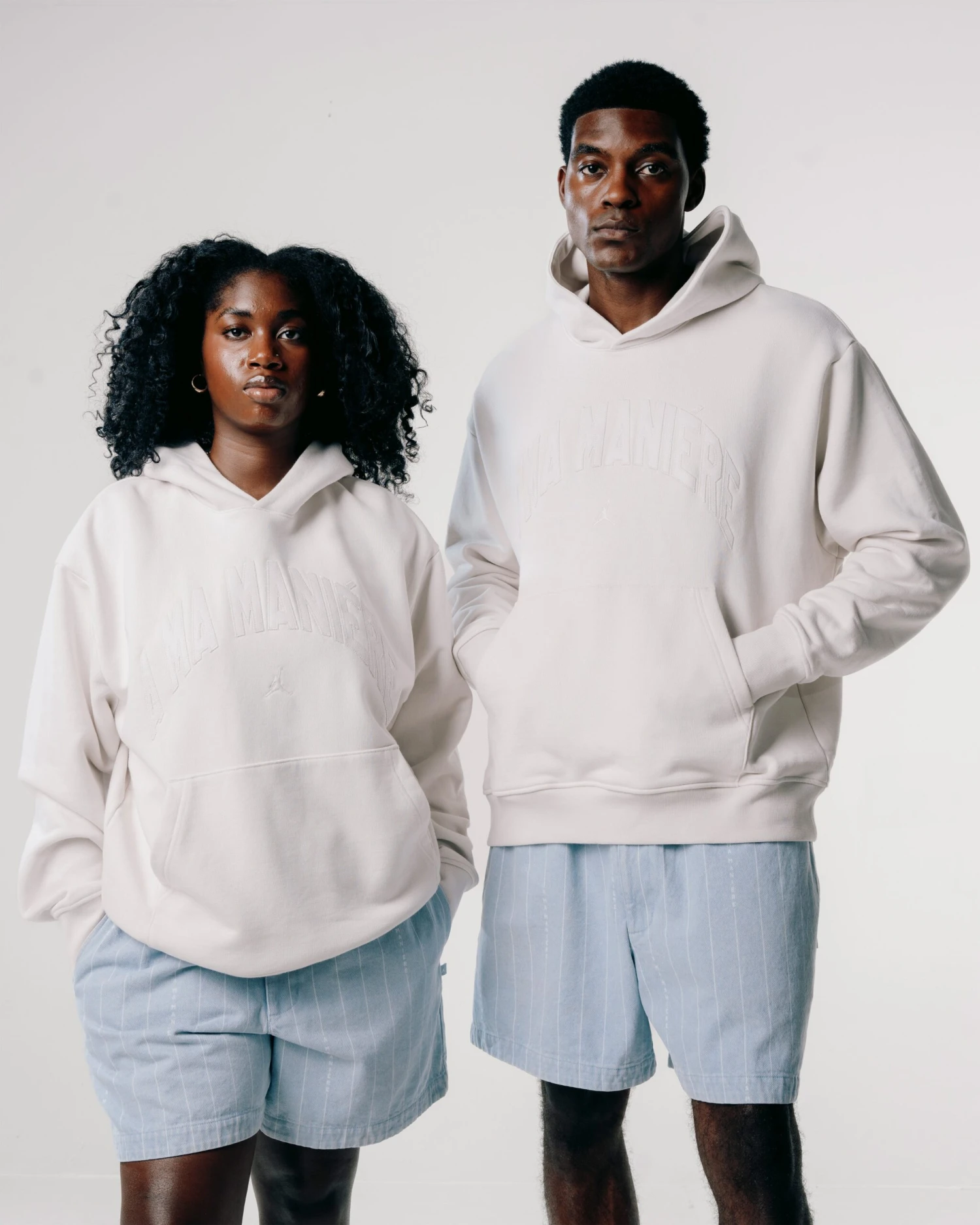 A MA MANÍERE HOODIE 2 A MA MANÍERE HOODIE - Image 2