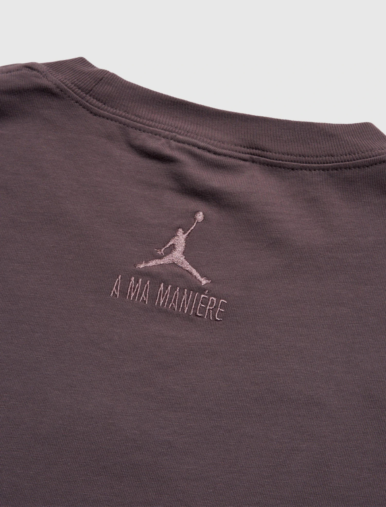 A MA MANIÉRE X JORDAN 365 ESSENTIALS SHORT SLEEVE TEE 3 A MA MANIÉRE X JORDAN 365 ESSENTIALS SHORT SLEEVE TEE - Image 3