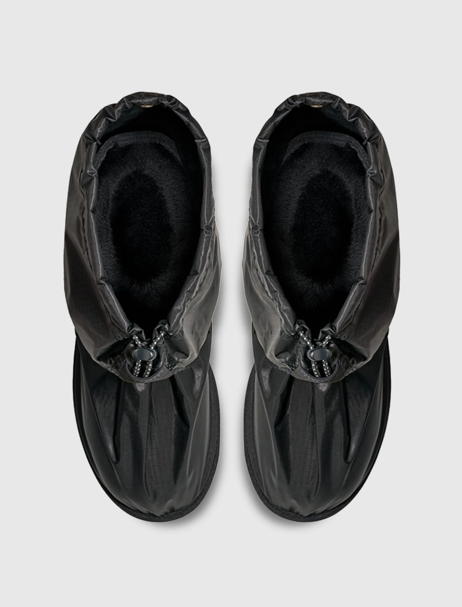 UGG X REESE COOPER CLASSIC MINI "BLACK/BLACK" 3 UGG X REESE COOPER CLASSIC MINI "BLACK/BLACK" - Image 3