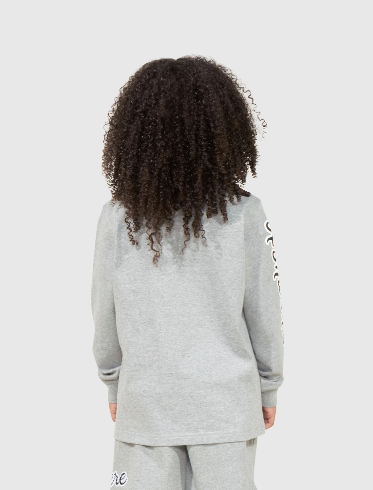 KIDS CURSIVE LOGO LONG SLEEVE 6 KIDS CURSIVE LOGO LONG SLEEVE - Image 6